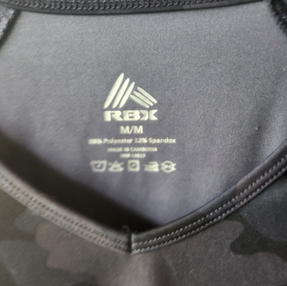 RBX active wear M/M V neck,camo black and gray women - Picture 3 of 6